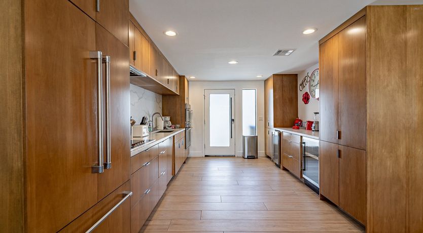 Photo of Desert Diver