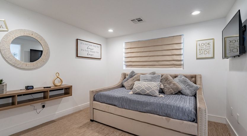 Photo of Desert Diver