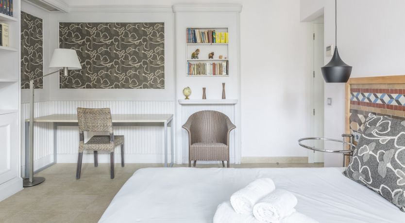 Photo of The Ebony Azulejo