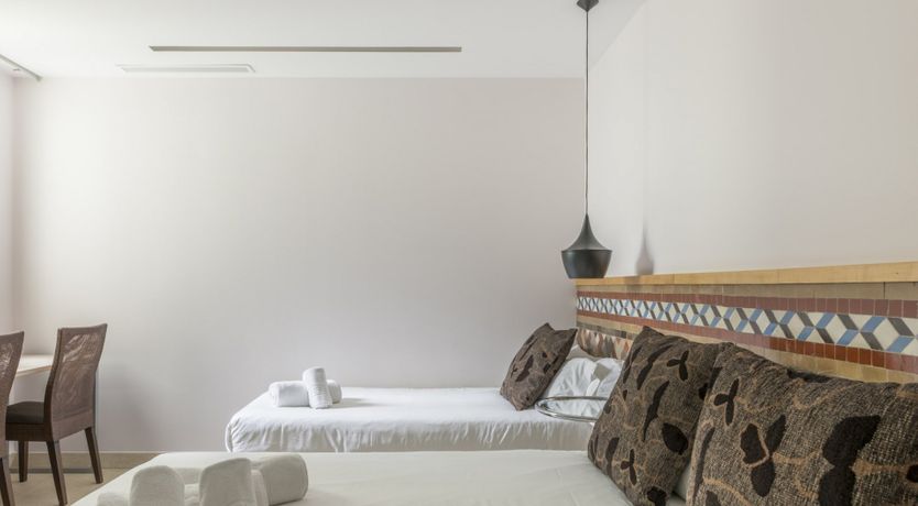 Photo of The Ebony Azulejo