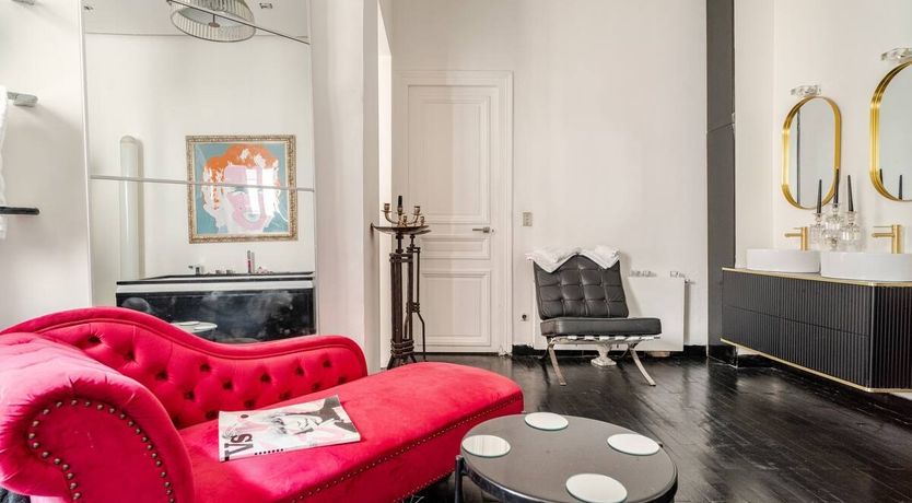 Photo of Le Contemporary Triangle D'Or