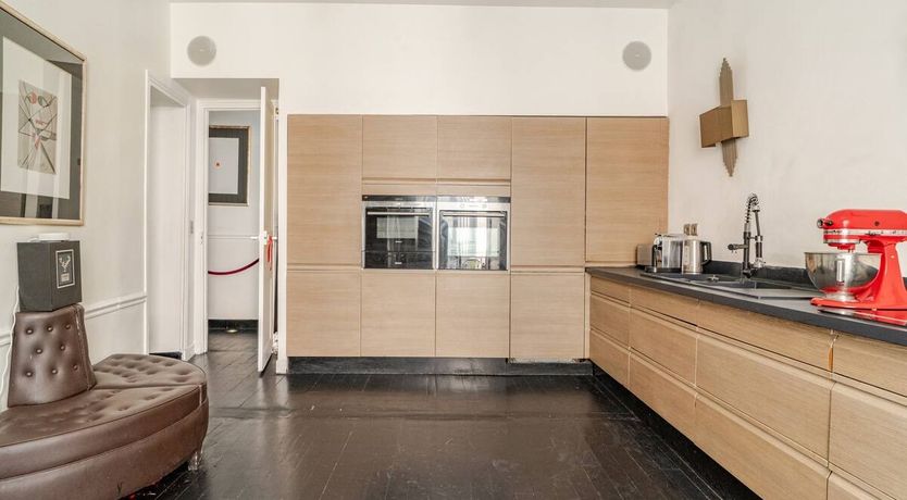 Photo of Le Contemporary Triangle D'Or