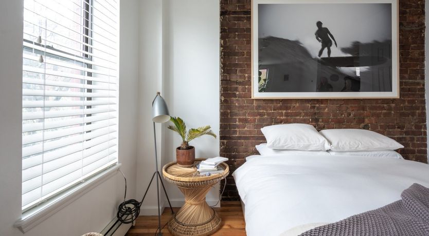 Photo of The Williamsburg Wave