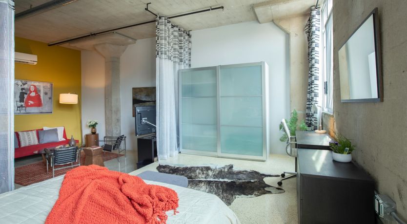 Photo of Pia's Warehouse