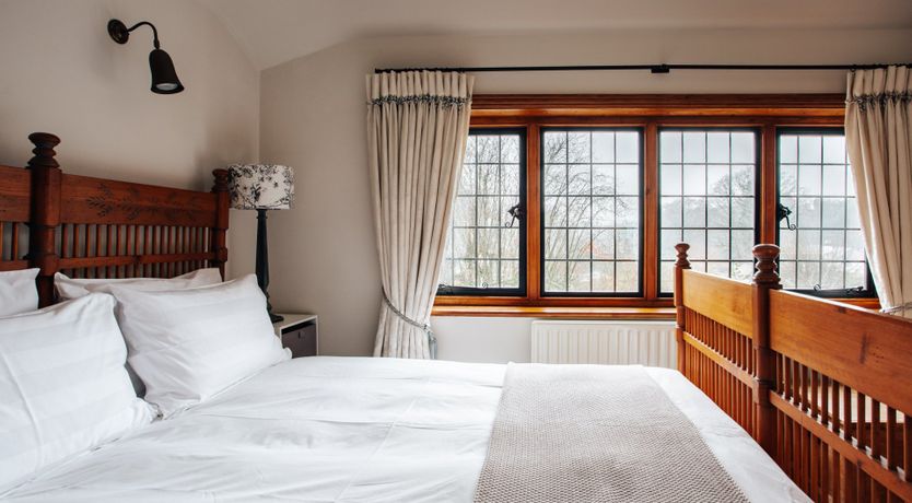 Photo of Emerald & Lush