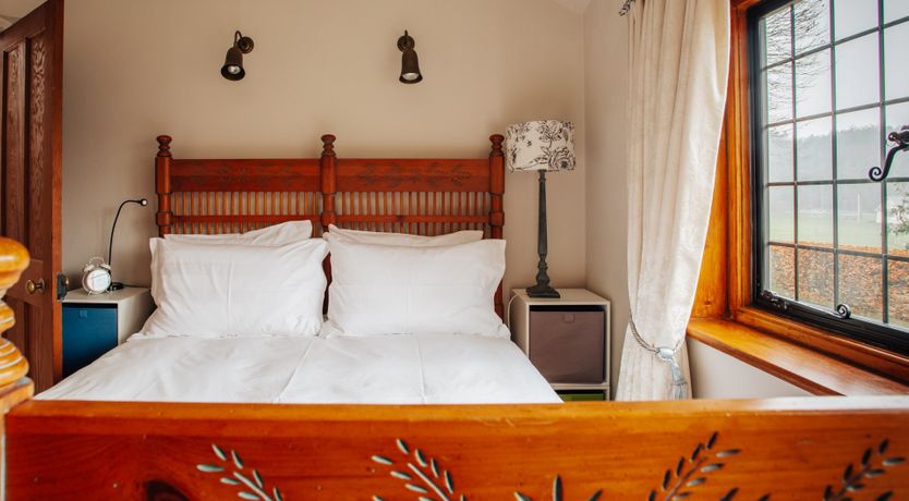 Photo of Emerald & Lush