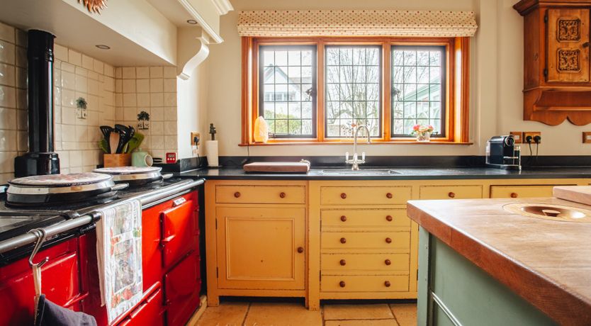 Photo of Emerald & Lush