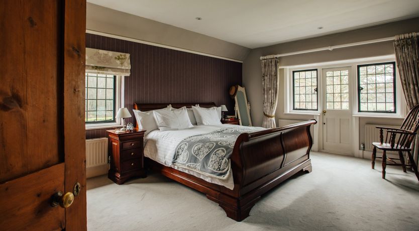 Photo of Emerald & Lush