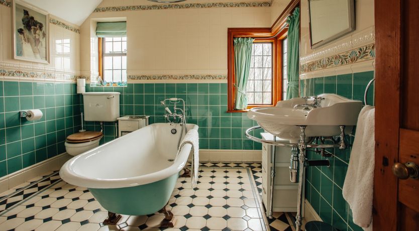 Photo of Emerald & Lush