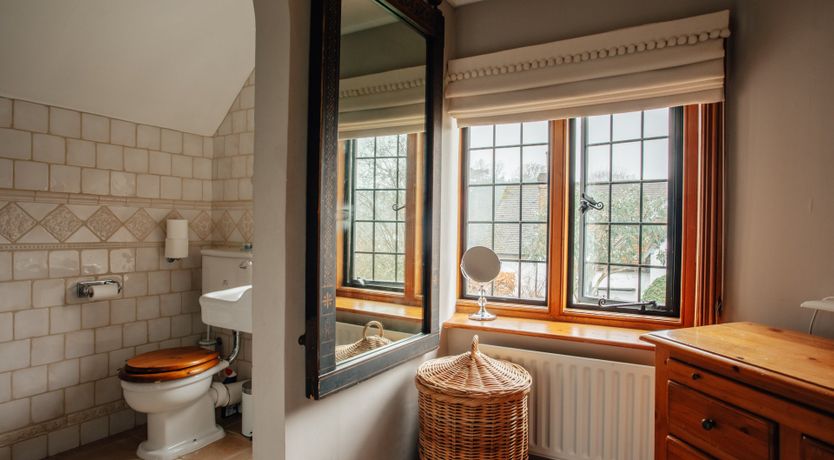 Photo of Emerald & Lush