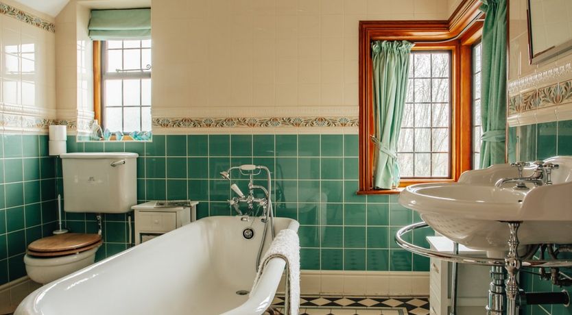 Photo of Emerald & Lush