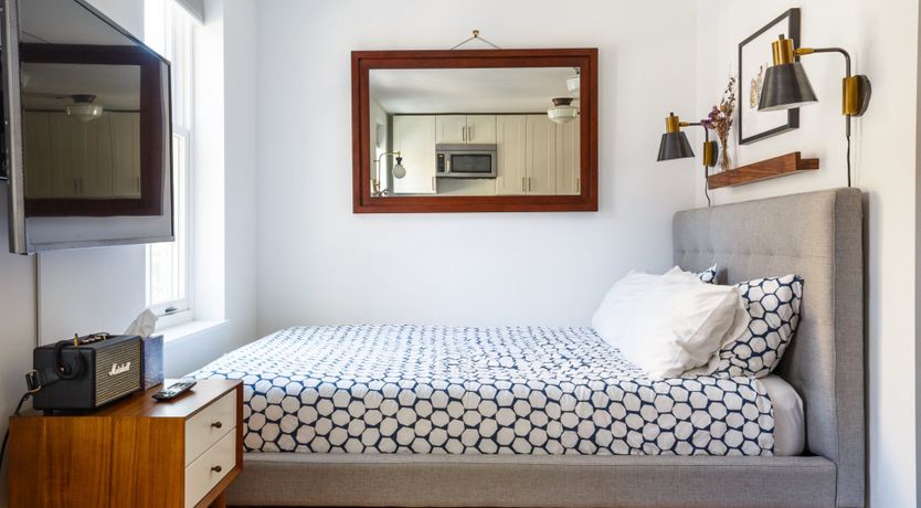 Photo of Mini Brooks