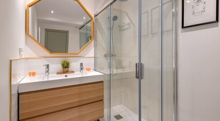 Photo of Soaring Scenes