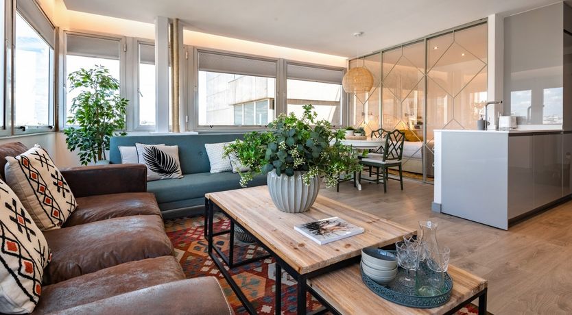 Photo of Soaring Scenes