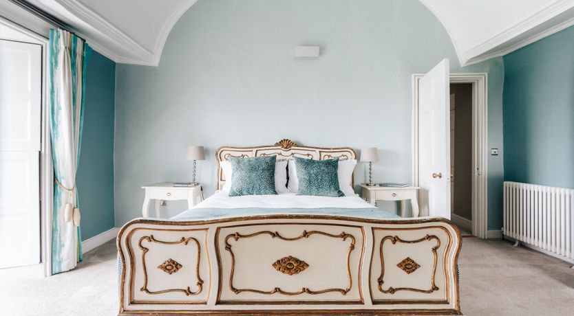 Photo of Ye Olde Church House