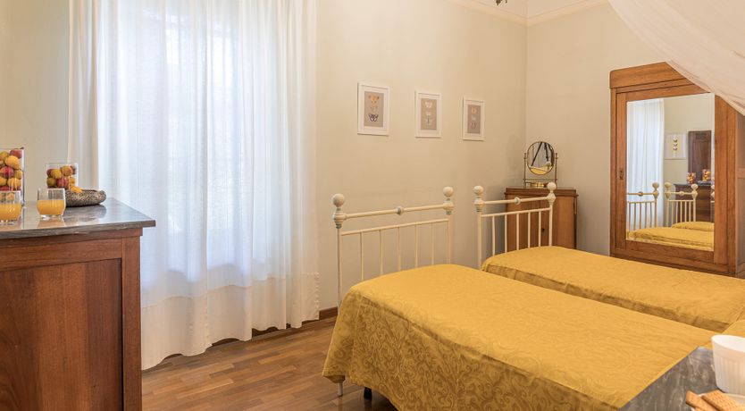 Photo of The Cat's Meow