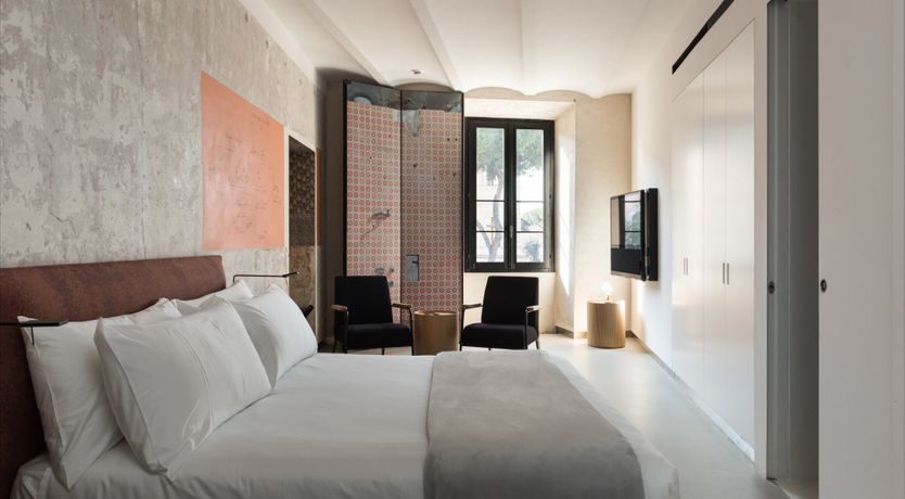 Photo of Mirror Peach