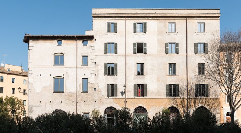 Photo of Mirror Peach