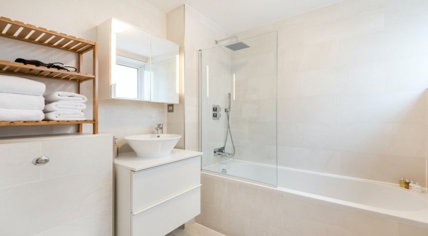 Photo of Hyde Park Chic I