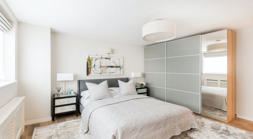 Photo of Hyde Park Chic I