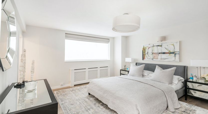 Photo of Hyde Park Chic I