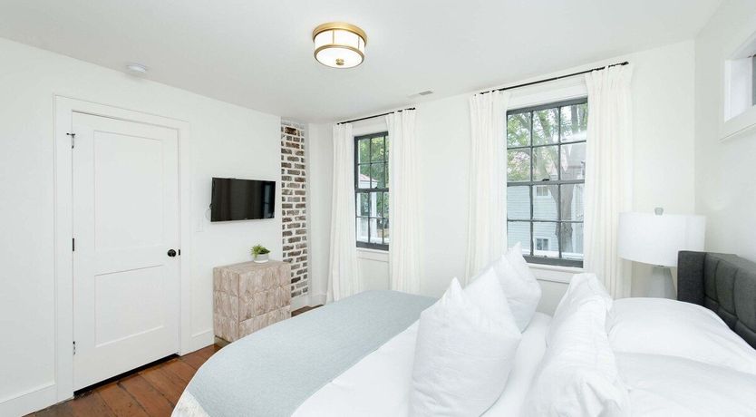 Photo of Rocking Chair Residence