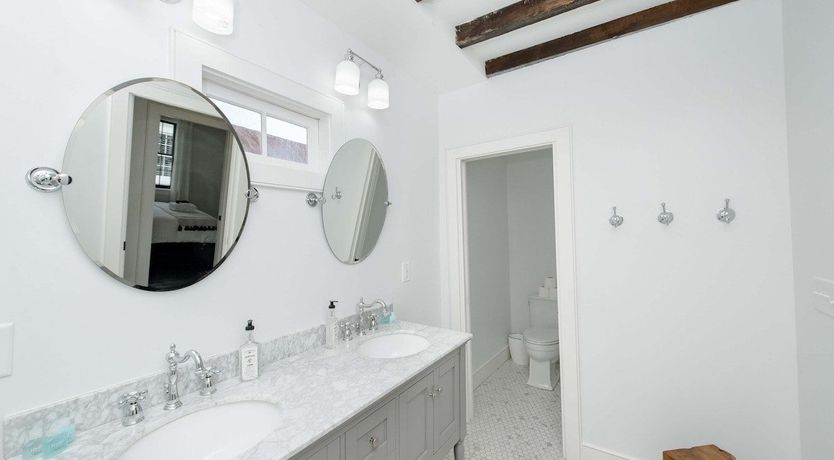 Photo of Rocking Chair Residence