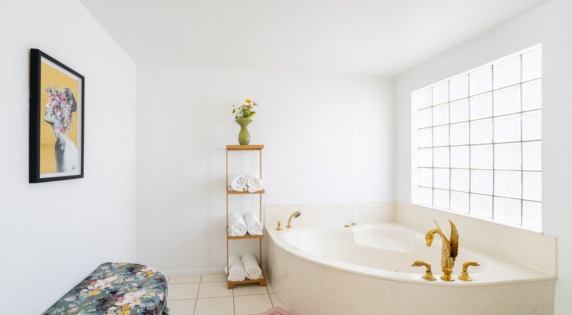 Photo of Roaring Water