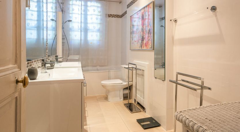 Photo of Haussmann Place