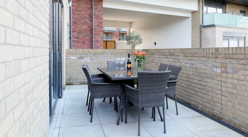 Photo of The Ealing Esquire II