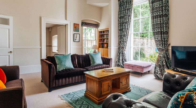 Photo of Antarctic Manor