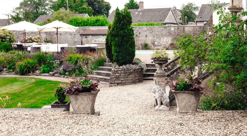 Photo of Antarctic Manor