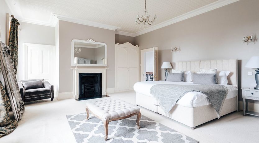 Photo of Antarctic Manor