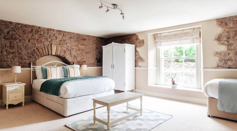 Photo of Antarctic Manor