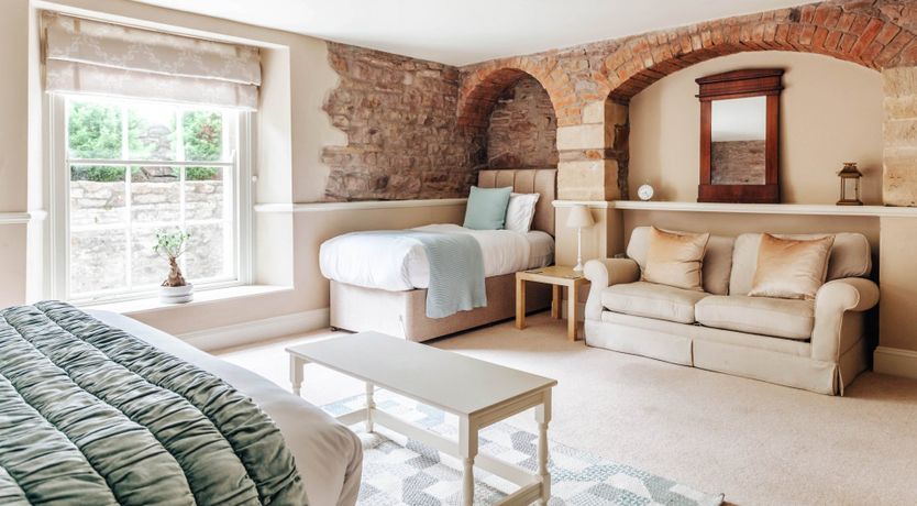 Photo of Antarctic Manor