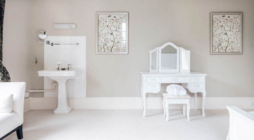 Photo of Antarctic Manor