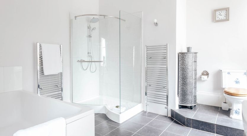 Photo of Antarctic Manor