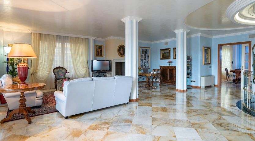 Photo of Orange Hill