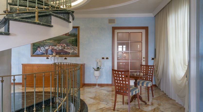 Photo of Orange Hill