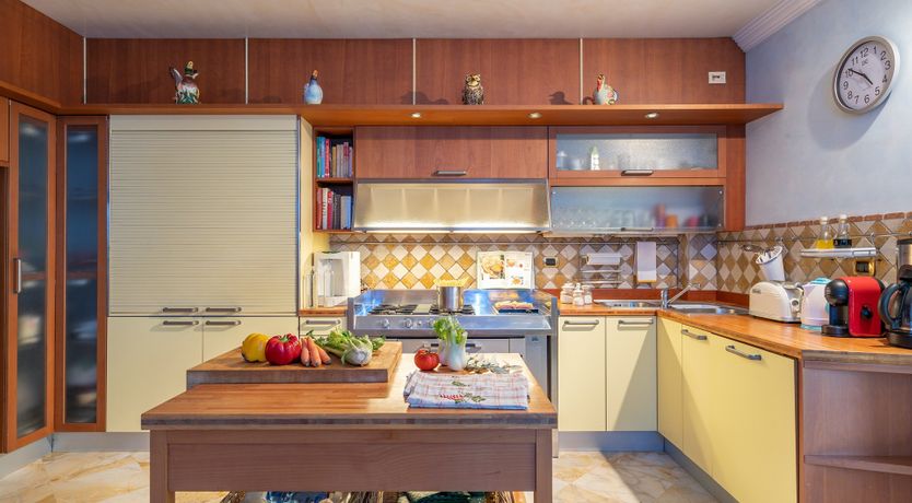 Photo of Orange Hill