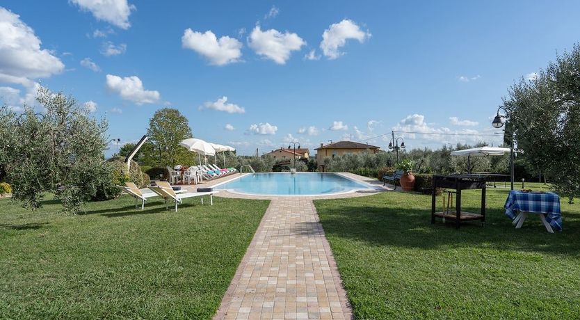 Photo of Orange Hill