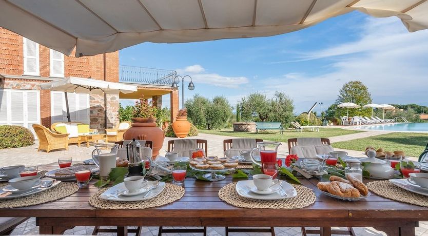 Photo of Orange Hill