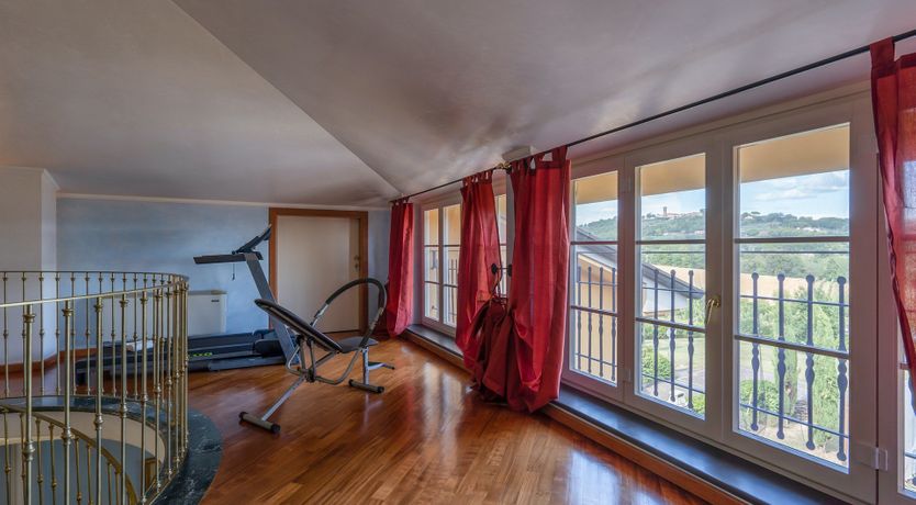 Photo of Orange Hill