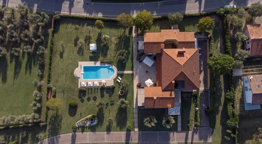 Photo of Orange Hill