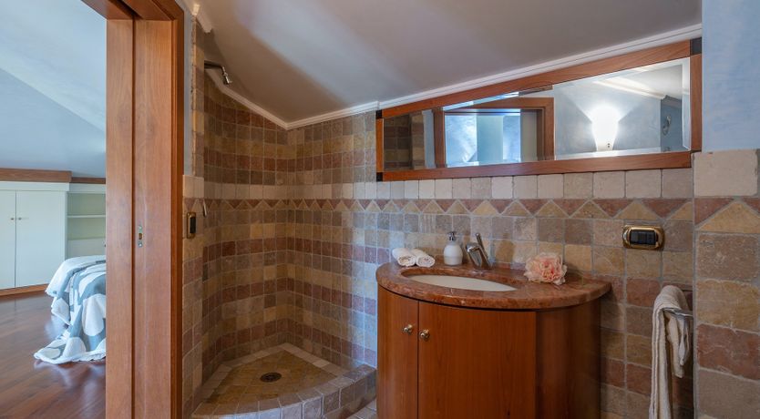 Photo of Orange Hill