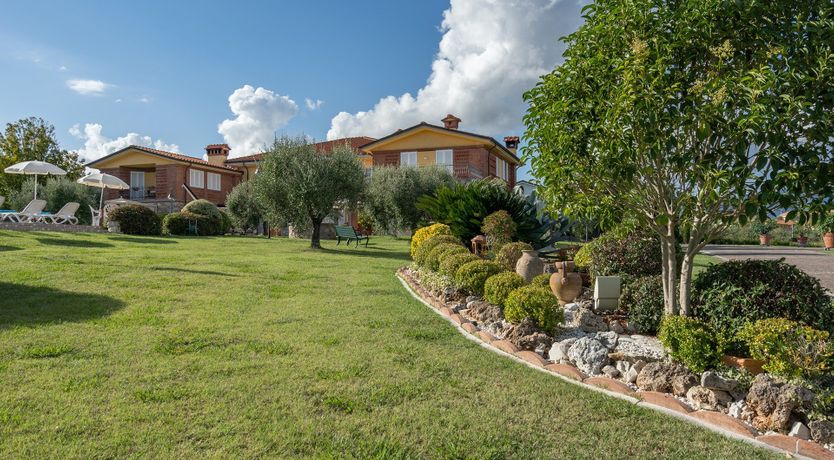 Photo of Orange Hill