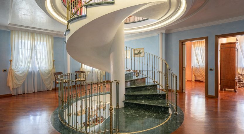 Photo of Orange Hill