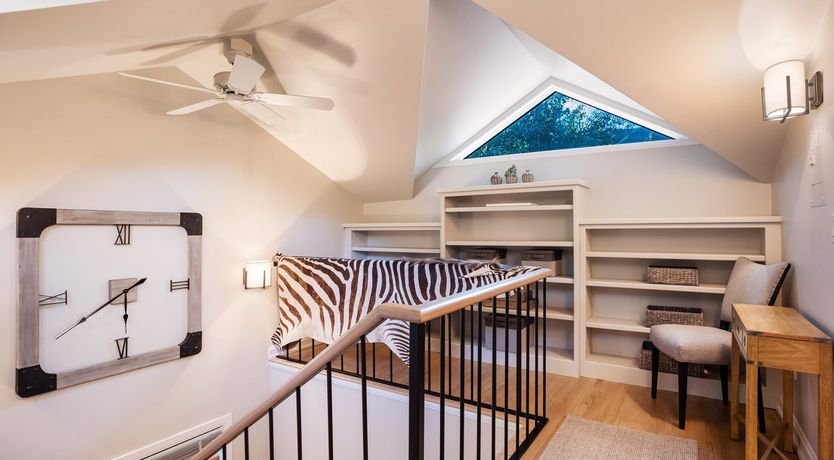 Photo of Contemporary Creek