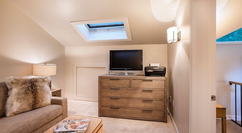 Photo of Contemporary Creek