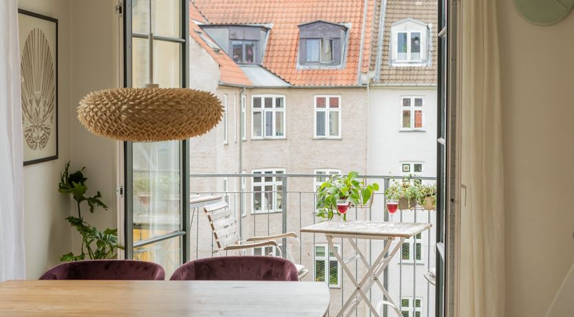 Photo of Pink Parakeet